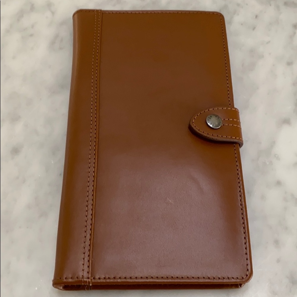 Cutter & buck passport holder brand new with tags